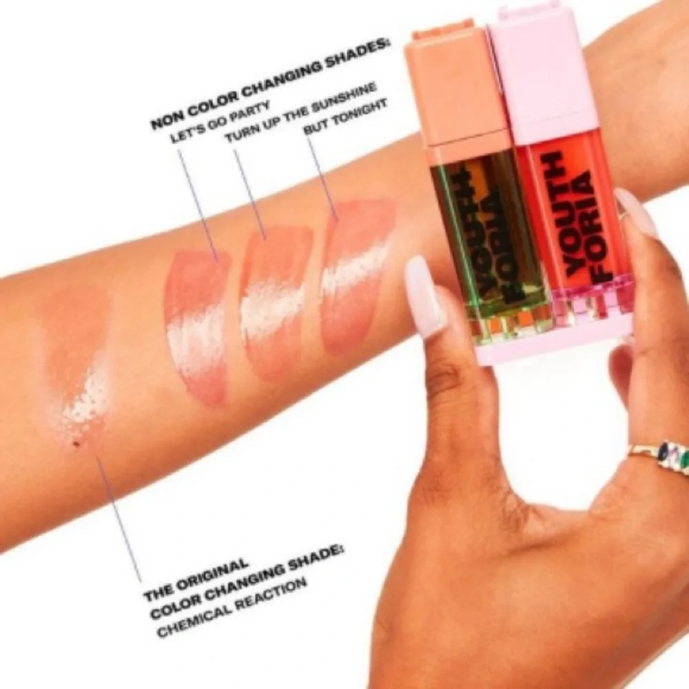 NIB YouthForia color changing blush oil